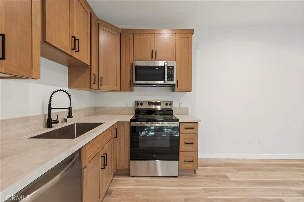 Additional image 37 of 4210 New York Ave, La Crescenta, CA 91214