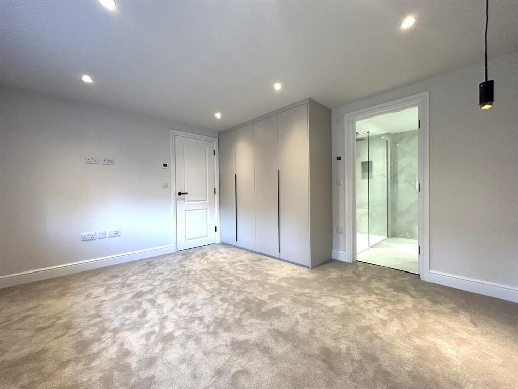 Additional image 31 of The Squirrels, Bricket Wood, St. Albans