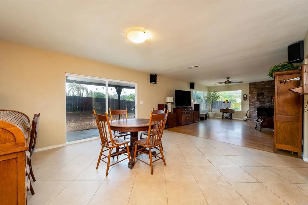 Additional image 31 of 213 Beaumont Drive, Vista, CA 92084