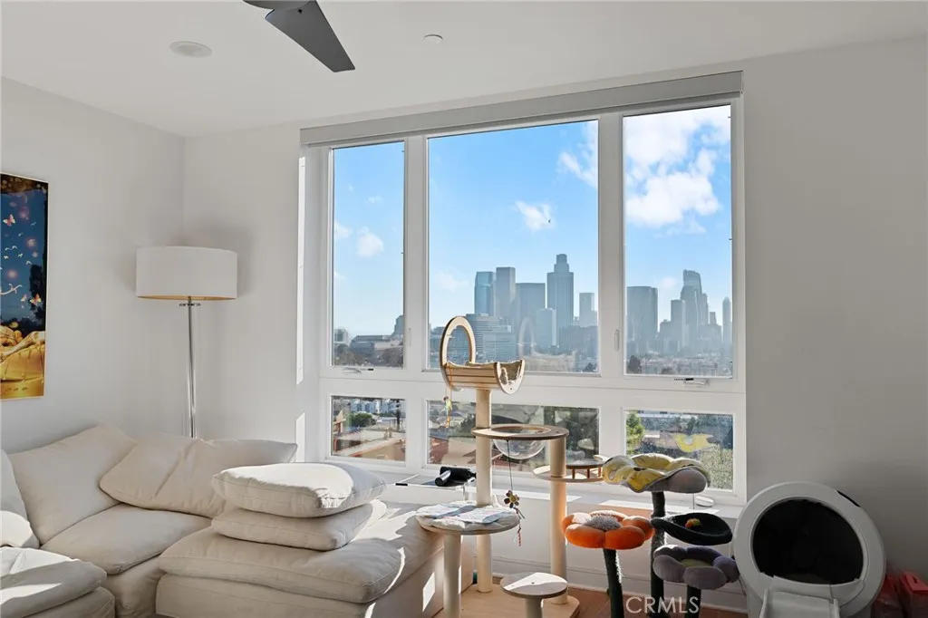 Additional image 6 of 1056 N Joels Pl, Los Angeles, CA 90012