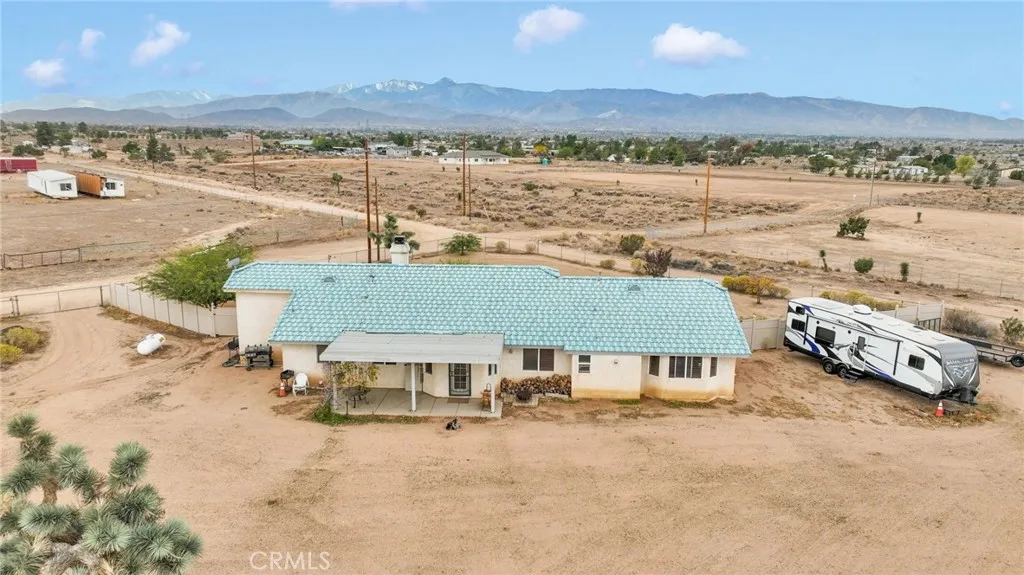 Additional image 101 of 6720 Mono Road, Phelan, CA 92371