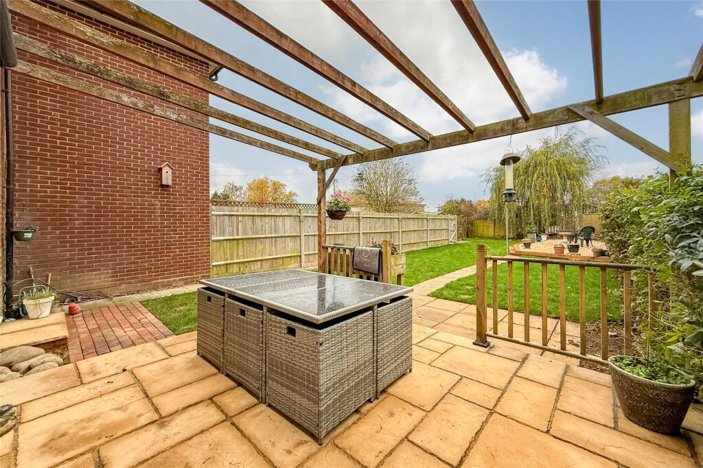 Additional image 11 of High Oaks, St. Albans, Hertfordshire, AL3