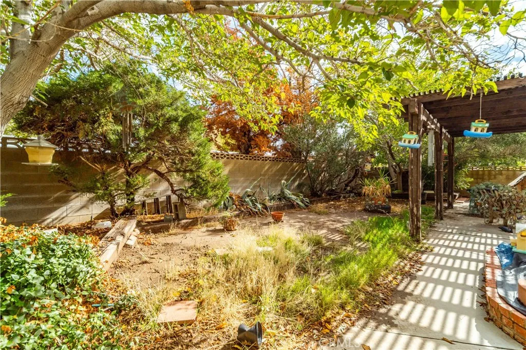 37618 Dalzell St, Palmdale, CA 93550