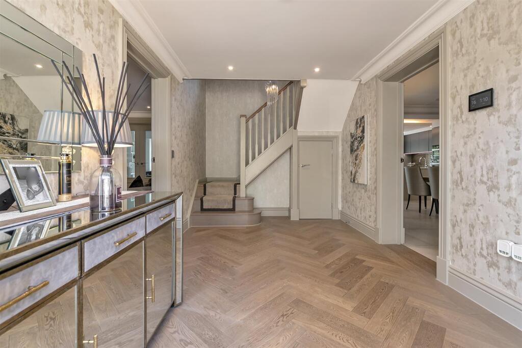 Additional image 7 of Bishops Road, Tewin, Welwyn