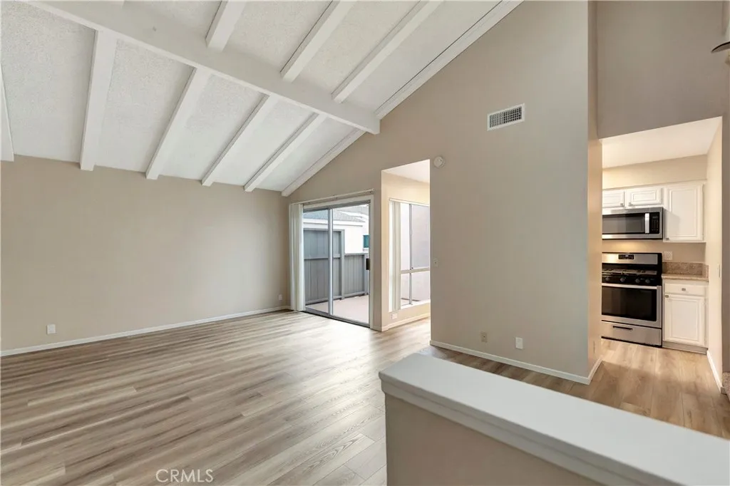 Additional image 4 of 2670 W Segerstrom Ave Unit f, Santa Ana, CA 92704