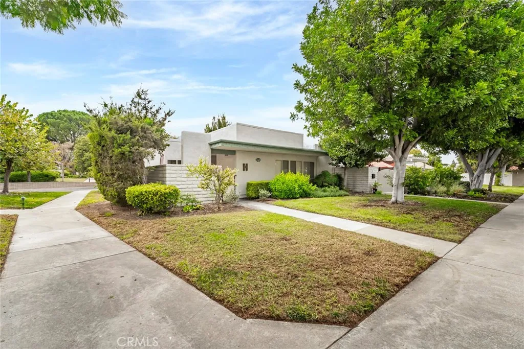 Additional image 2 of 2220 E Via Mariposa East Unit H, Laguna Woods, CA 92637