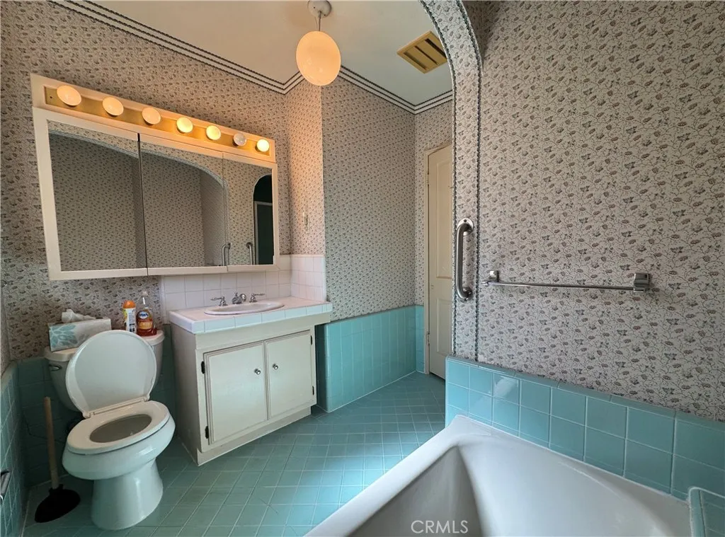 Additional image 44 of 212 S Rodeo Dr, Beverly Hills, CA 90212