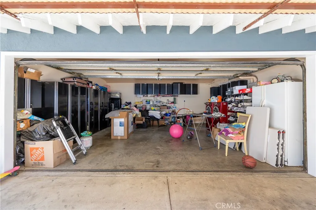 Additional image 36 of 16038 Hartland Street, Van Nuys, CA 91406
