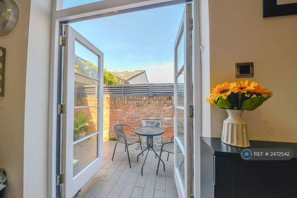 Additional image 4 of St. Peters Mews, St. Albans, AL1