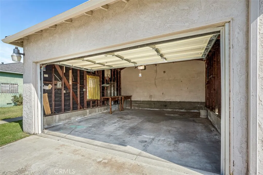 Additional image 64 of 916 S Caswell Ave, Compton, CA 90220