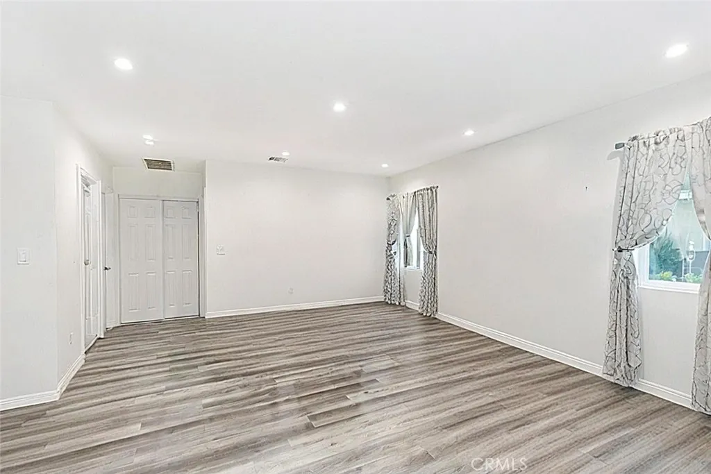 Additional image 29 of 15439 Hart Street, Van Nuys, CA 91406