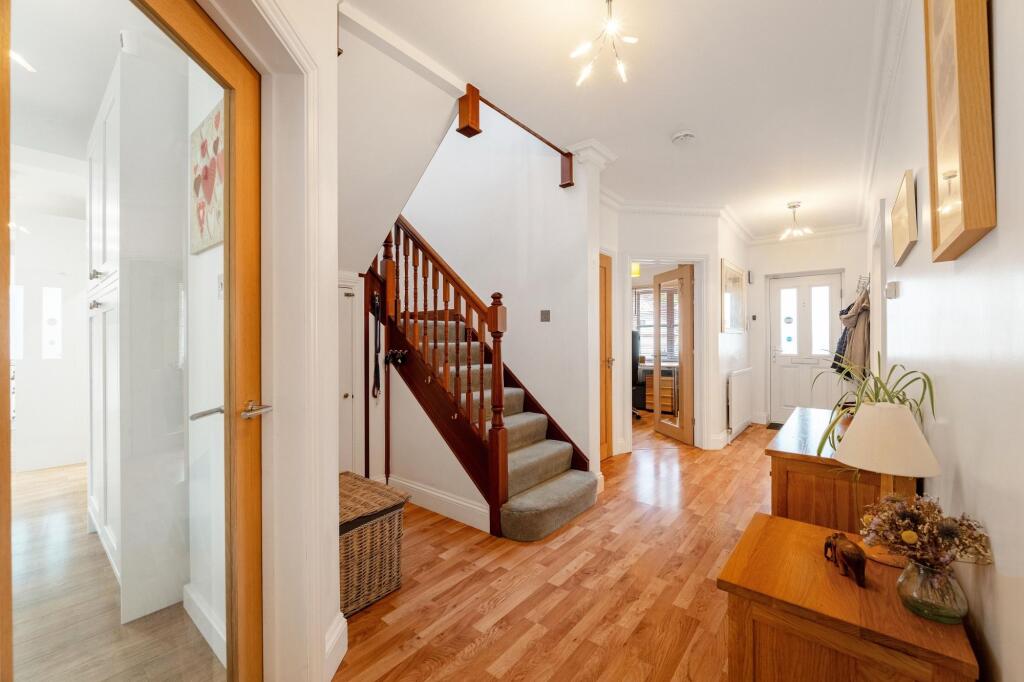 Additional image 5 of Bucknalls Drive, Bricket Wood, AL2