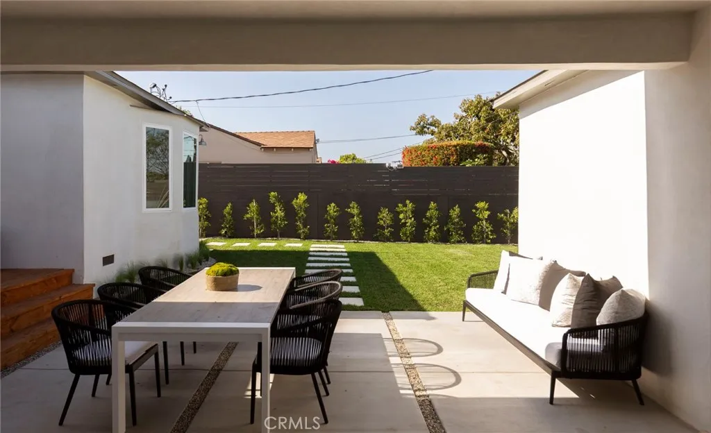 Additional image 52 of 3554 S Sycamore Ave, Los Angeles, CA 90016