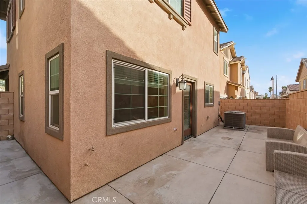 7252 Medley Lane, Fontana, CA 92336