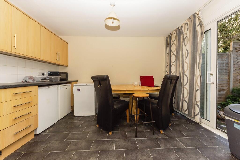 Additional image 15 of Wood Close, Hatfield