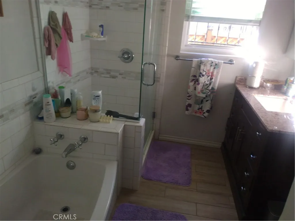 Additional image 24 of 2035 W 71st St, Los Angeles, CA 90047