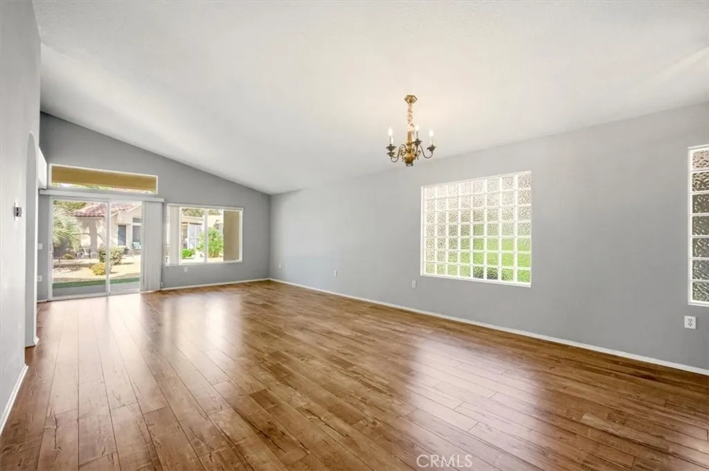 Additional image 9 of 19146 Oak St, Apple Valley, CA 92308