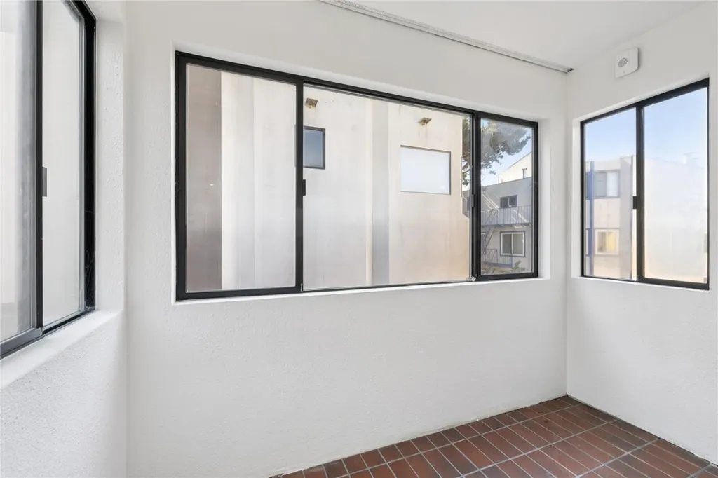 Additional image 48 of 373 Lombard St, San Francisco, CA 94133