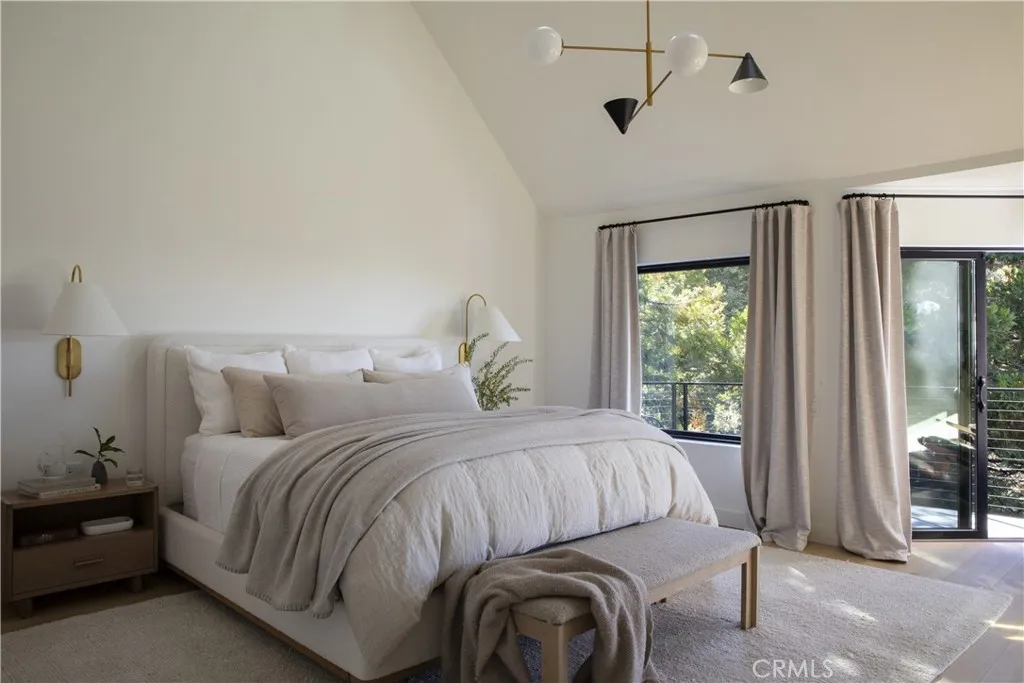 Additional image 60 of 654 S Cumberland Dr, Lake Arrowhead, CA 92352