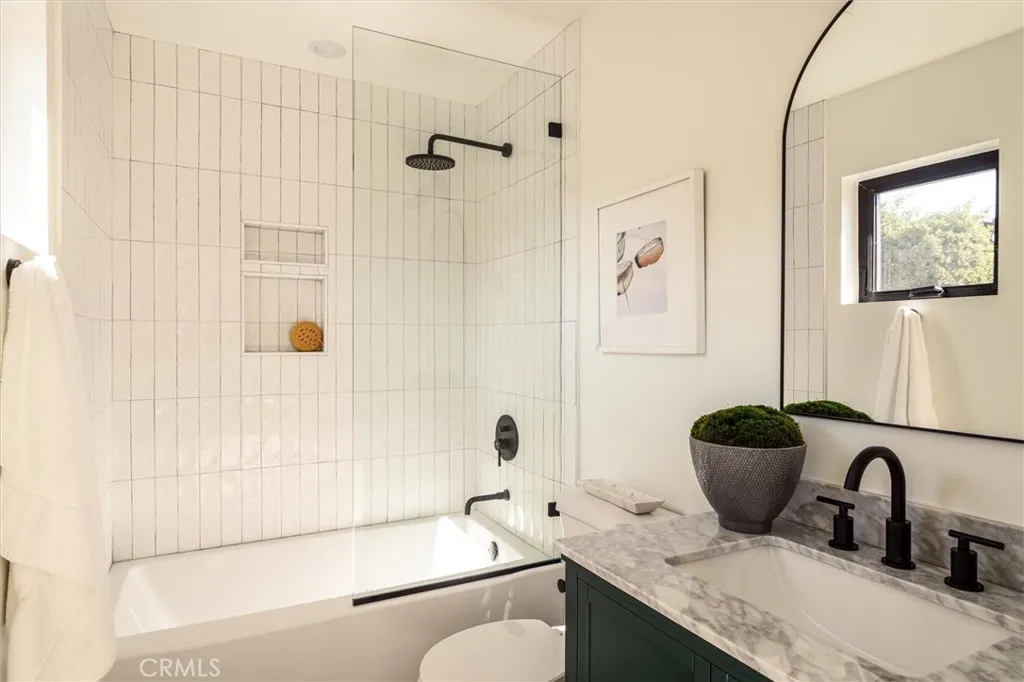 Additional image 31 of 5441 Blackwelder, Los Angeles, CA 90016