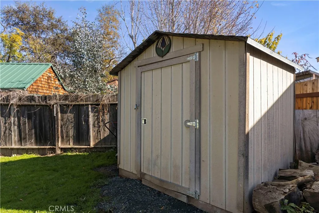 Additional image 105 of 110 S Russell St, Lakeport, CA 95453