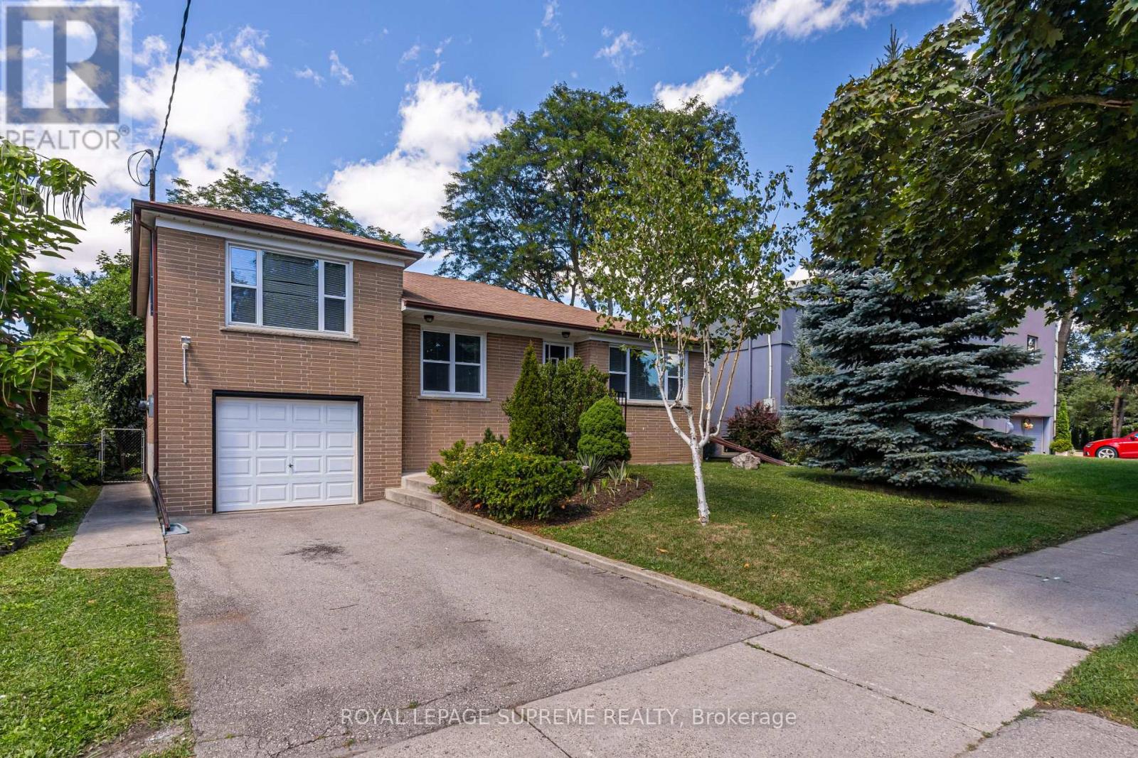 Property image for 214 CHURCHILL AVENUE|Toronto (Willowdale West), Ontario M2R1E3