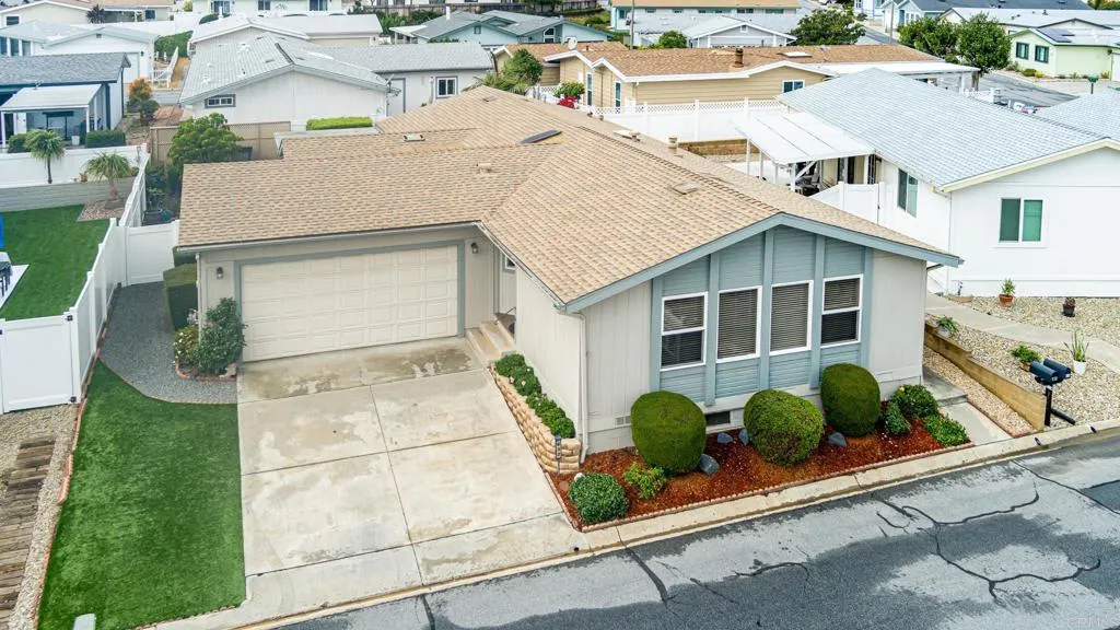 Additional image 39 of 632 Via Bogota, Vista, CA 92081