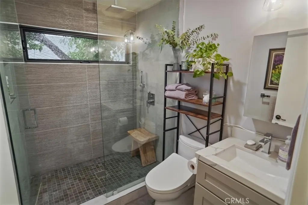 Additional image 28 of 606 Uclan Drive, Burbank, CA 91504