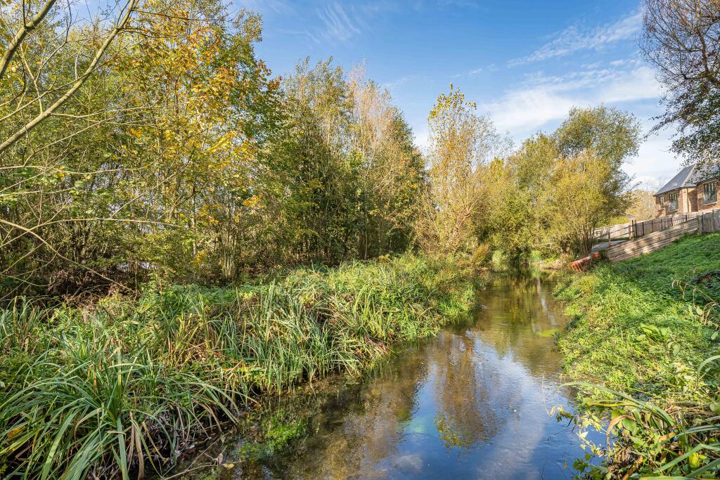 Additional image 24 of Radlett Road, Frogmore, St Albans, AL2