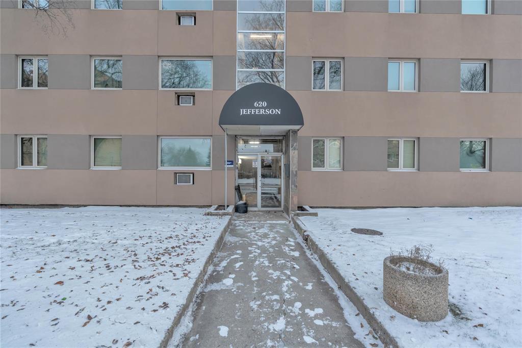 3 620 Jefferson Avenue|Winnipeg, Manitoba R2V0P2