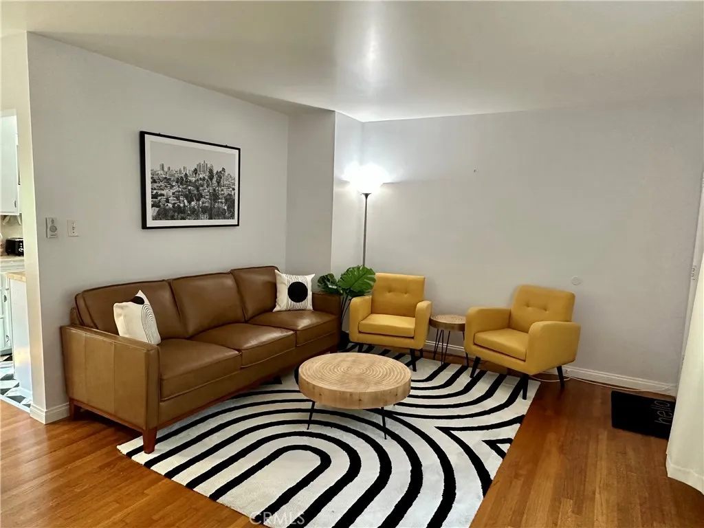 Additional image 18 of 219 Esperanza Ave #7, Long Beach, CA 90802