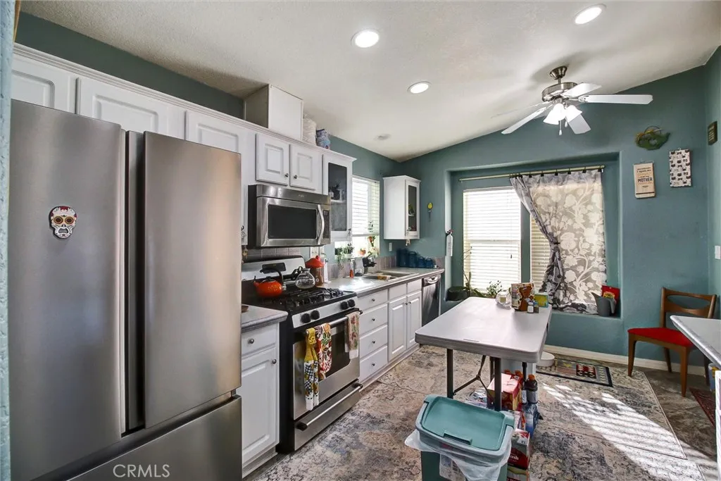 Additional image 9 of 890 Santa Clara Circle, Hemet, CA 92543