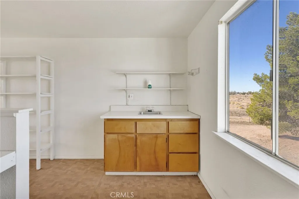 Additional image 35 of 9283 Atsina Road, Phelan, CA 92371