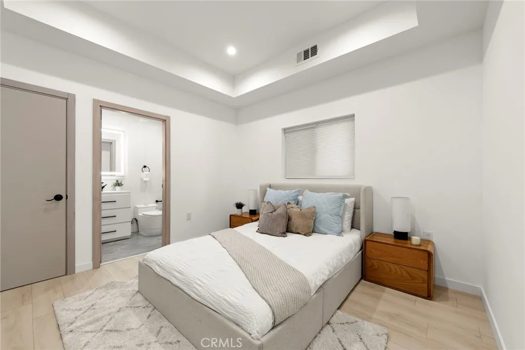 Additional image 84 of 4252 Shadyglade, Studio City, CA 91604