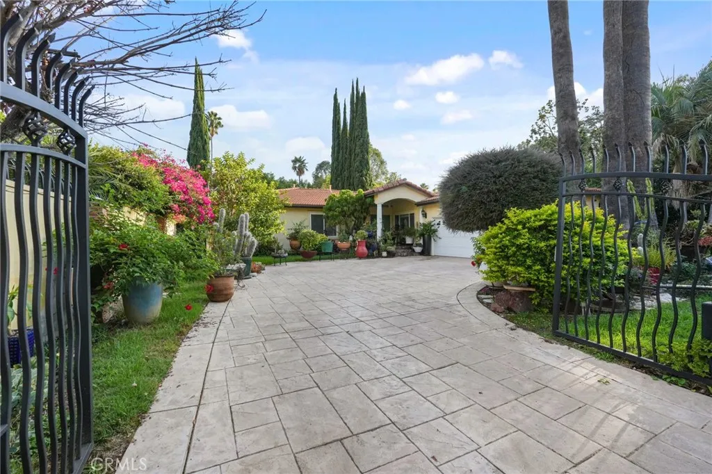 Additional image 77 of 18760 Wells, Tarzana, CA 91356