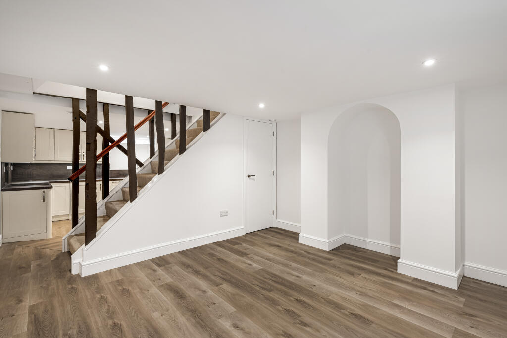 Additional image 4 of High Street, Welwyn, Hertfordshire, AL6