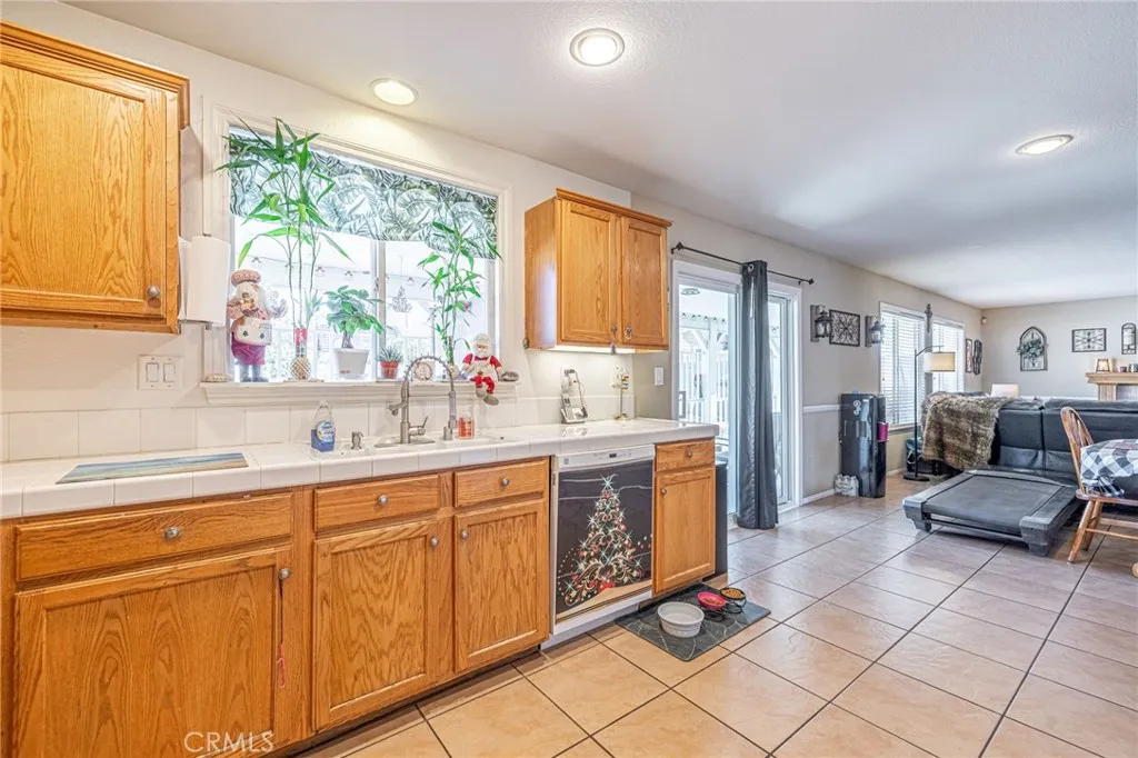 Additional image 72 of 45620 17th St W, Lancaster, CA 93534