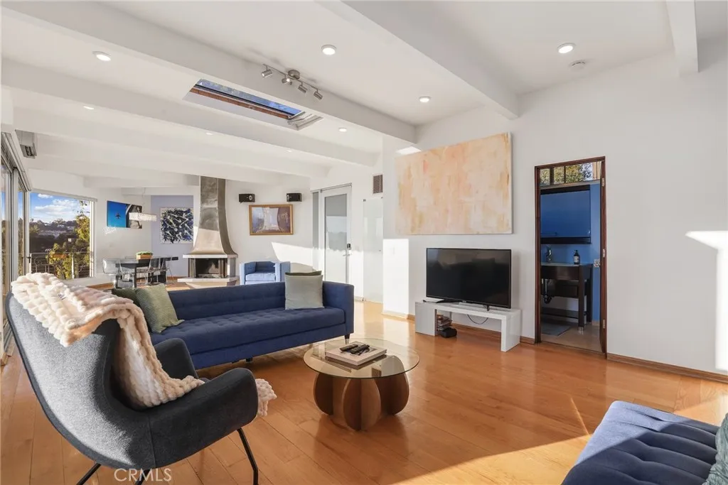 Additional image 8 of 5675 Spreading Oak Drive, Los Angeles, CA 90068