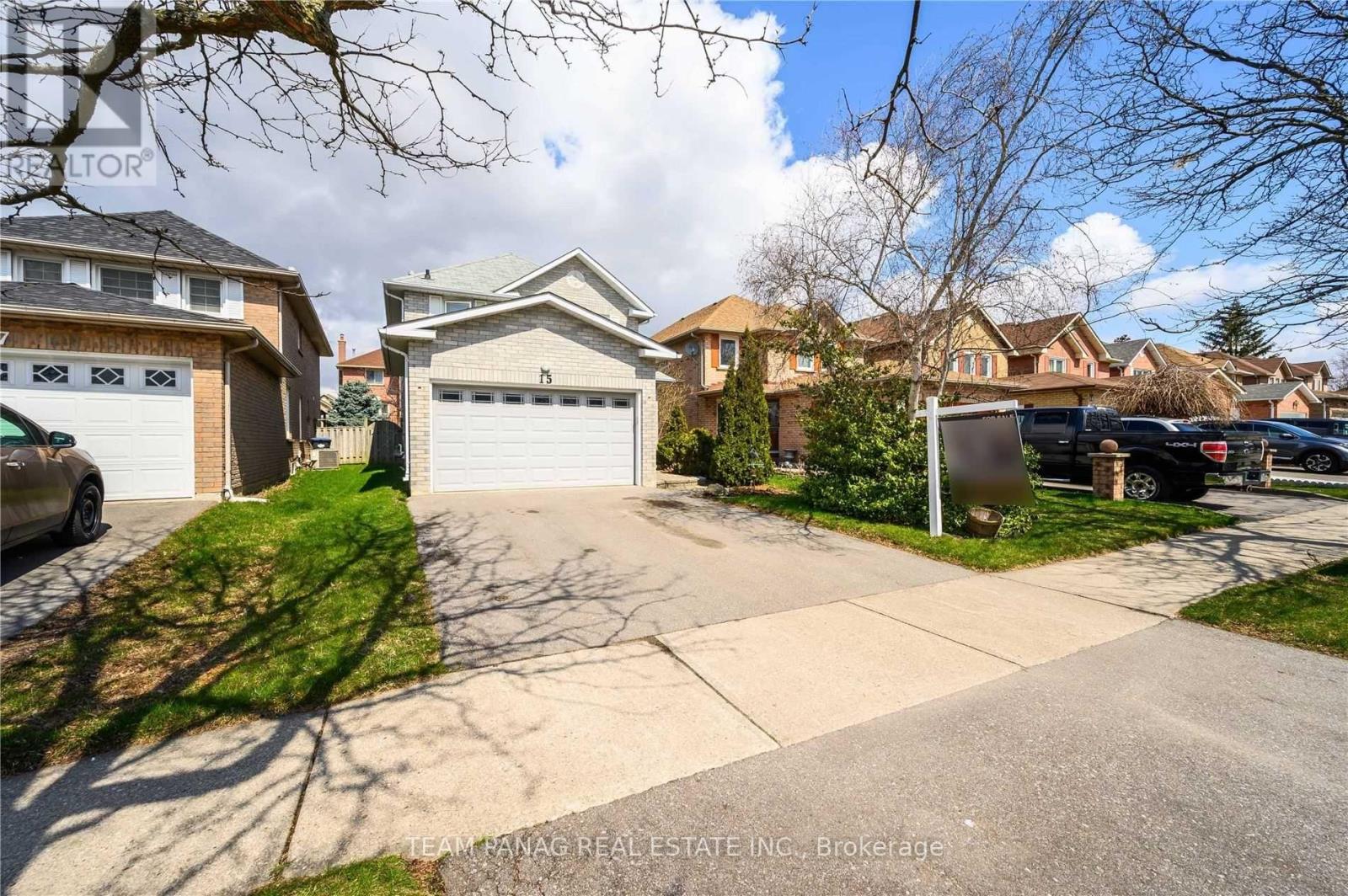 Property image for 15 CHEVIOT CRESCENT|Brampton (Heart Lake East), Ontario L6Z4E6