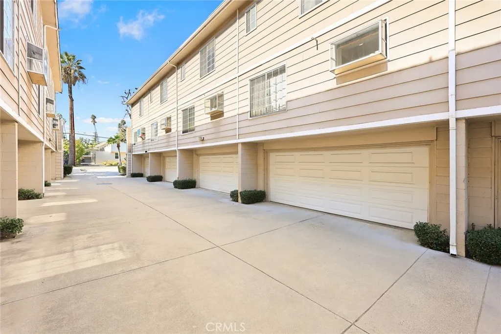 Additional image 28 of 154 N Meridith Avenue Unit 8, Pasadena, CA 91106