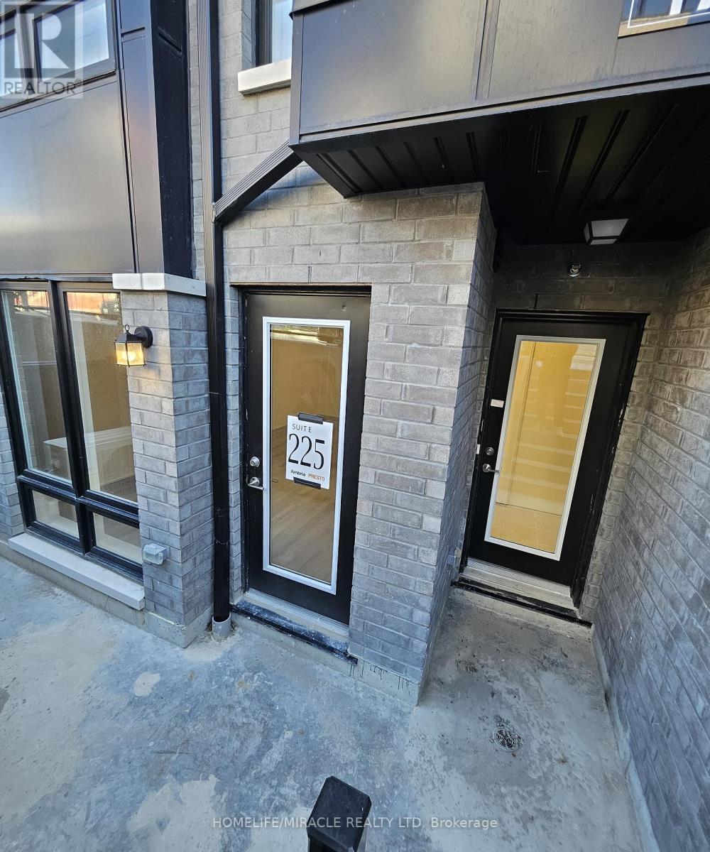 17 - 165 TAPSCOTT ROAD|Toronto (Malvern), Ontario M1B0E8