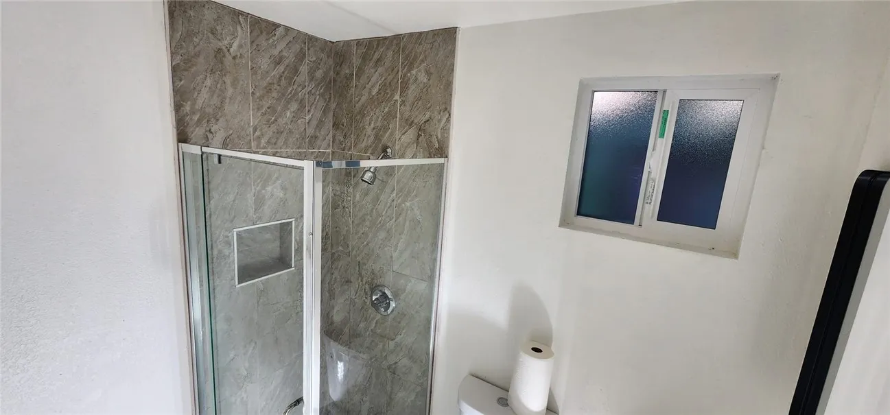 Additional image 112 of 1221 N Ross St, Santa Ana, CA 92701