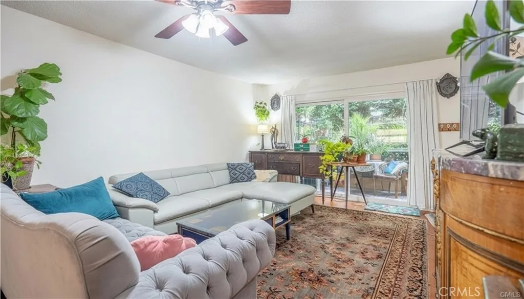 Additional image 2 of 446 S St Andrews Pl, Los Angeles, CA 90020