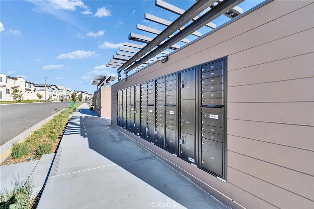 Property image for 15946 Caterpillar Drive, Fontana, CA 92336