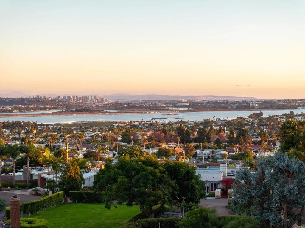 Additional image 20 of 1645 Los Altos Rd, San Diego, CA 92109