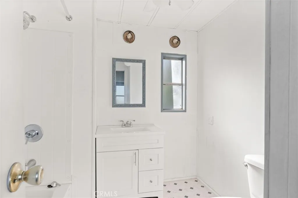 Additional image 19 of 1502 E Carson Street Unit 105, Carson, CA 90745