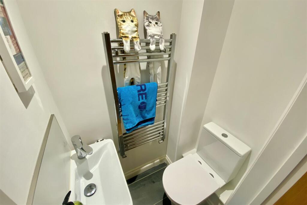 Additional image 10 of ,Mount Drive, Park Street, St. Albans, Hertfordshire, AL2