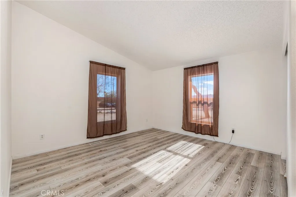 Additional image 21 of 59260 Sunflower Dr, Yucca Valley, CA 92284
