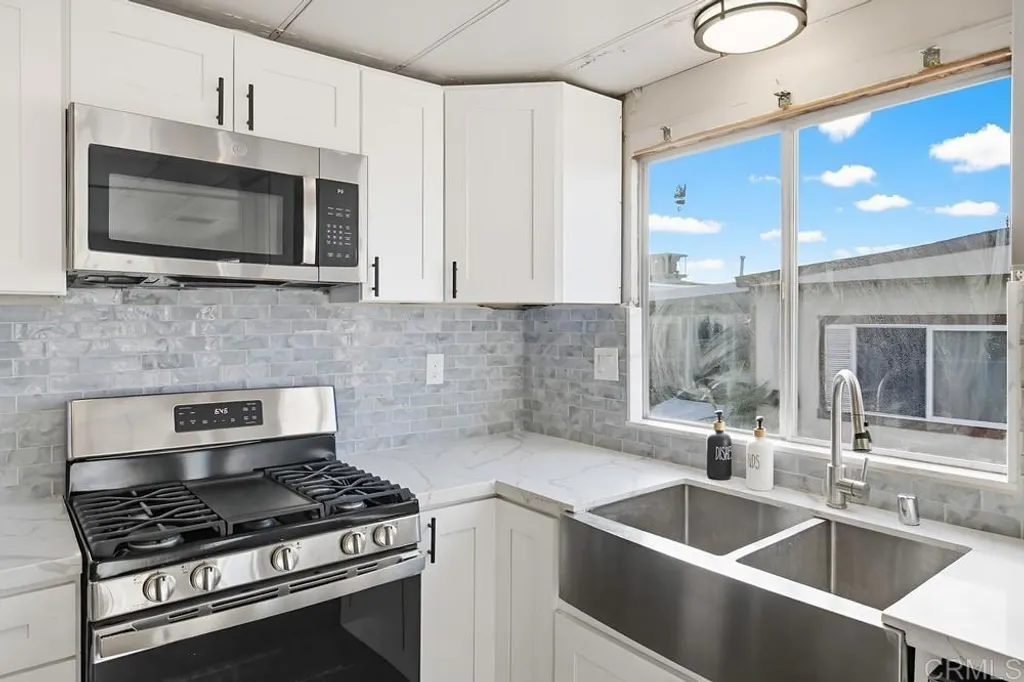 Additional image 16 of 402 63rd Street Unit 115, San Diego, CA 92114