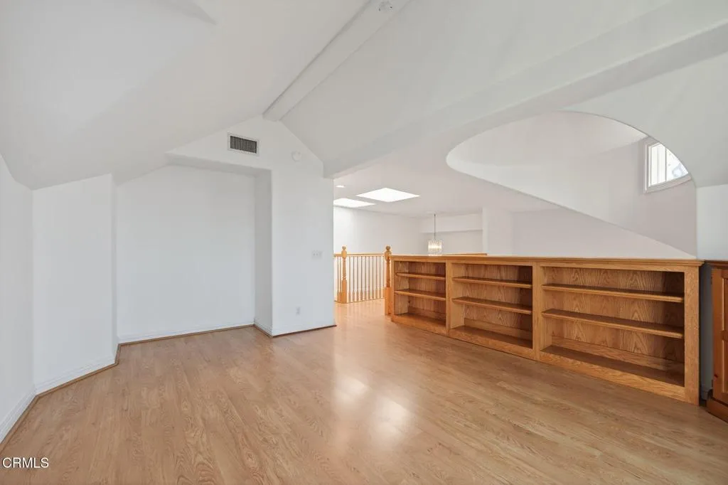 Additional image 33 of 124 San Nicholas Avenue, Oxnard, CA 93035